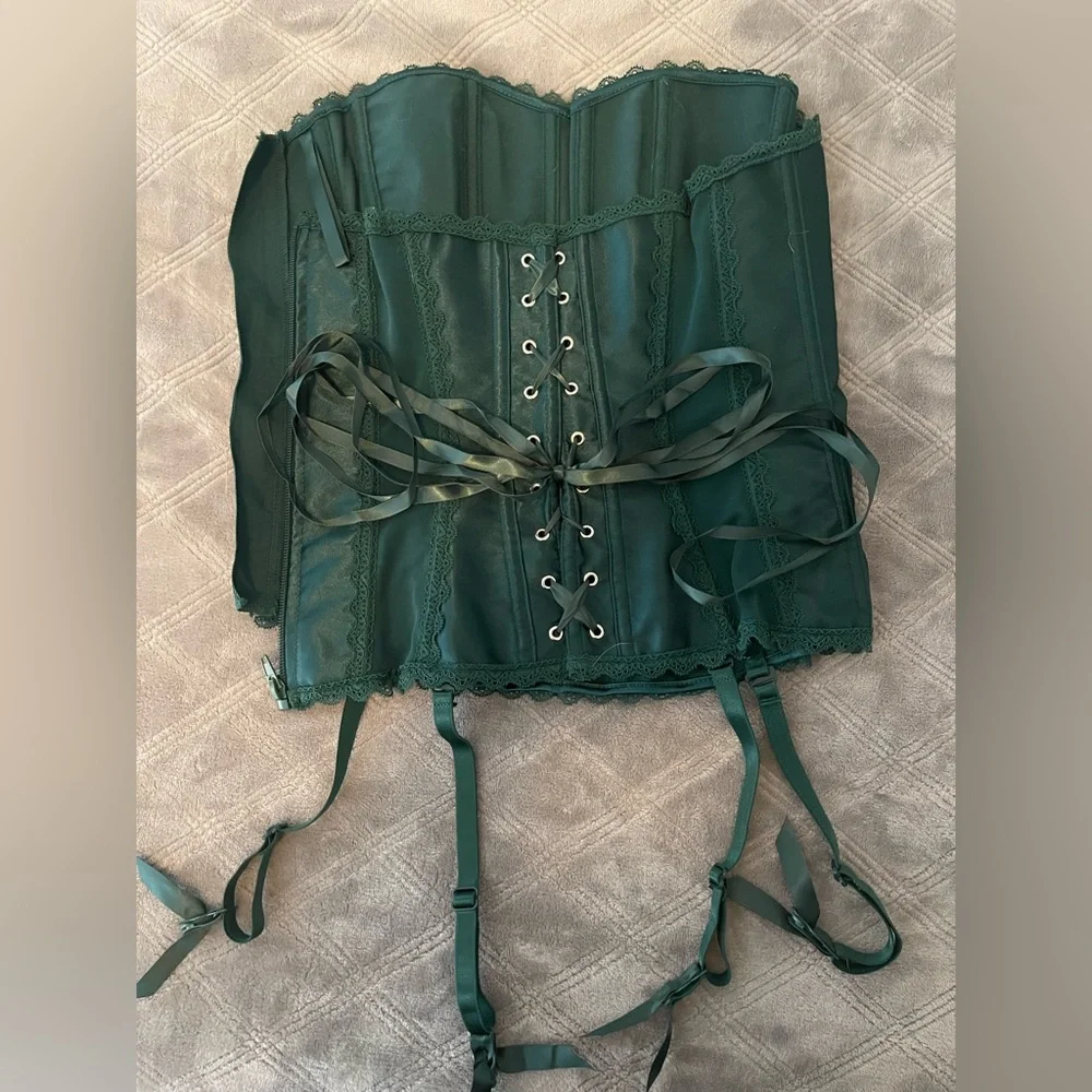 Adore Me Green Corset Lingerie - Picture 5 of 8
